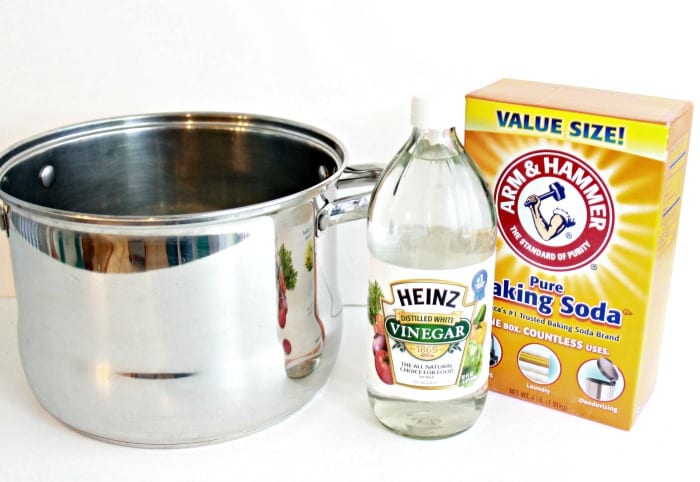 Pots and Pans Cleaner via Mom 4 Real